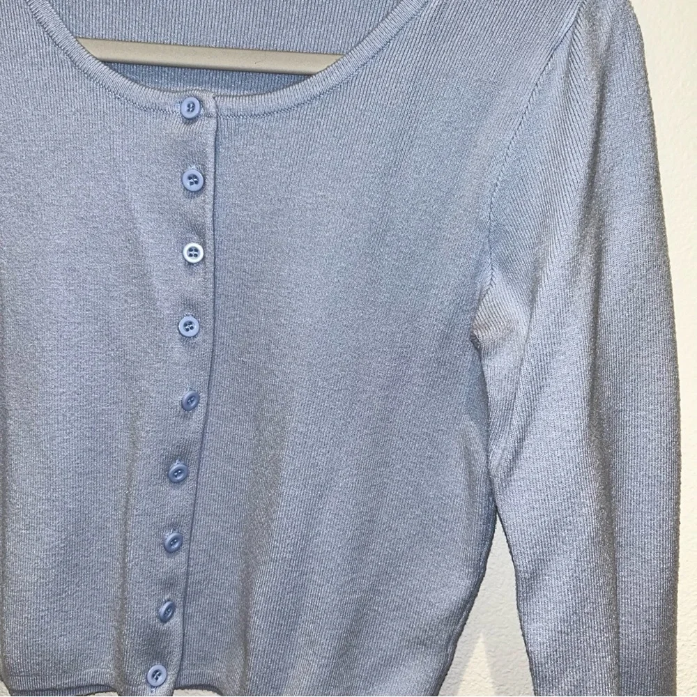 Light blue sweater - Picture 4 of 4